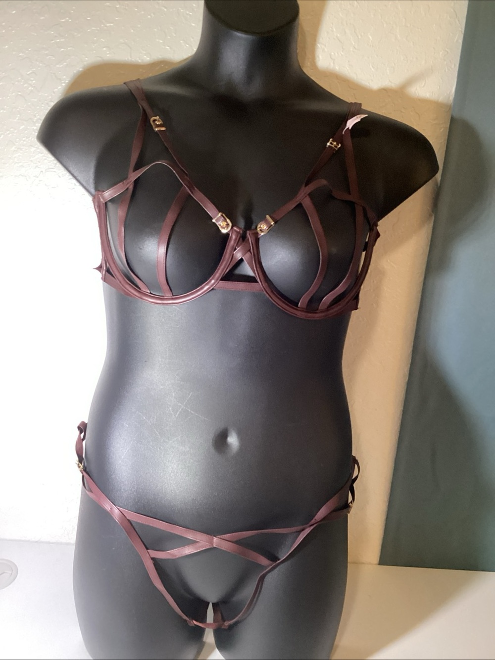 Victoria's Secret Maroon Strappy Cage Bra & Thong Set